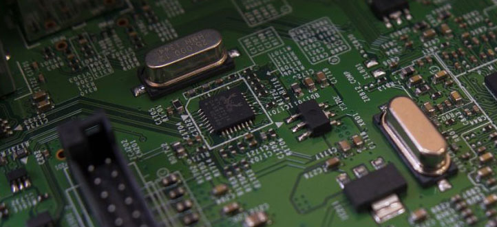 What is the difference between PCB and SMT?